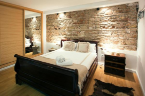 Quiet & Exclusive Apartment Historic Center